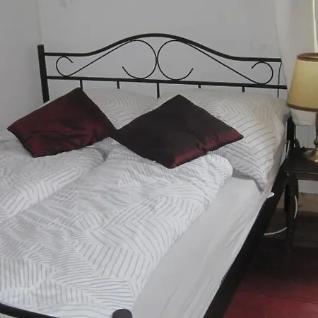 Apartmán Urlaub Im Schwabenland Fewo Mit Pool, Terrasse Und Garten *